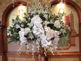 St Luke's Church - Altar Flowers  Upper Darby Polites Florist, Springfield Polites Florist