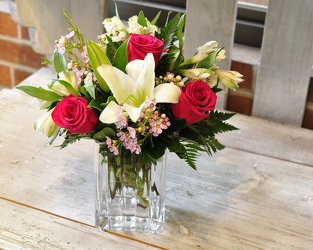 Arrive With Style Upper Darby Polites Florist, Springfield Polites Florist